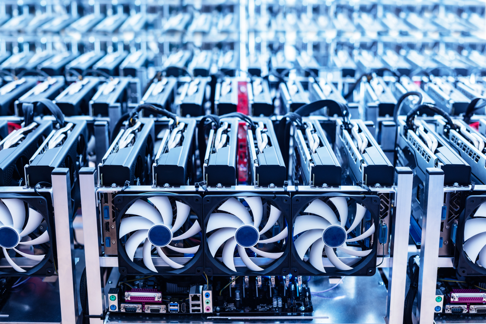 Maximize Your Crypto Portfolio: The Benefits of Investing in Bitcoin Miners